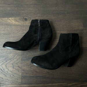 Sam Edelman black suede booties